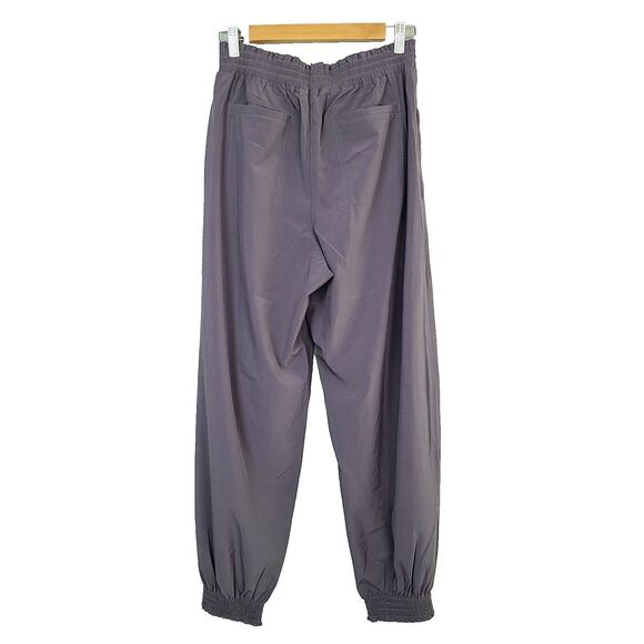 NEW Athleta Savannah Jogger Pants 6 Purple Lightweight  Pockets Pull-On Fitness - Picture 3 of 13